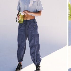 NWT Free People set me free pants, blue indigo, size xs